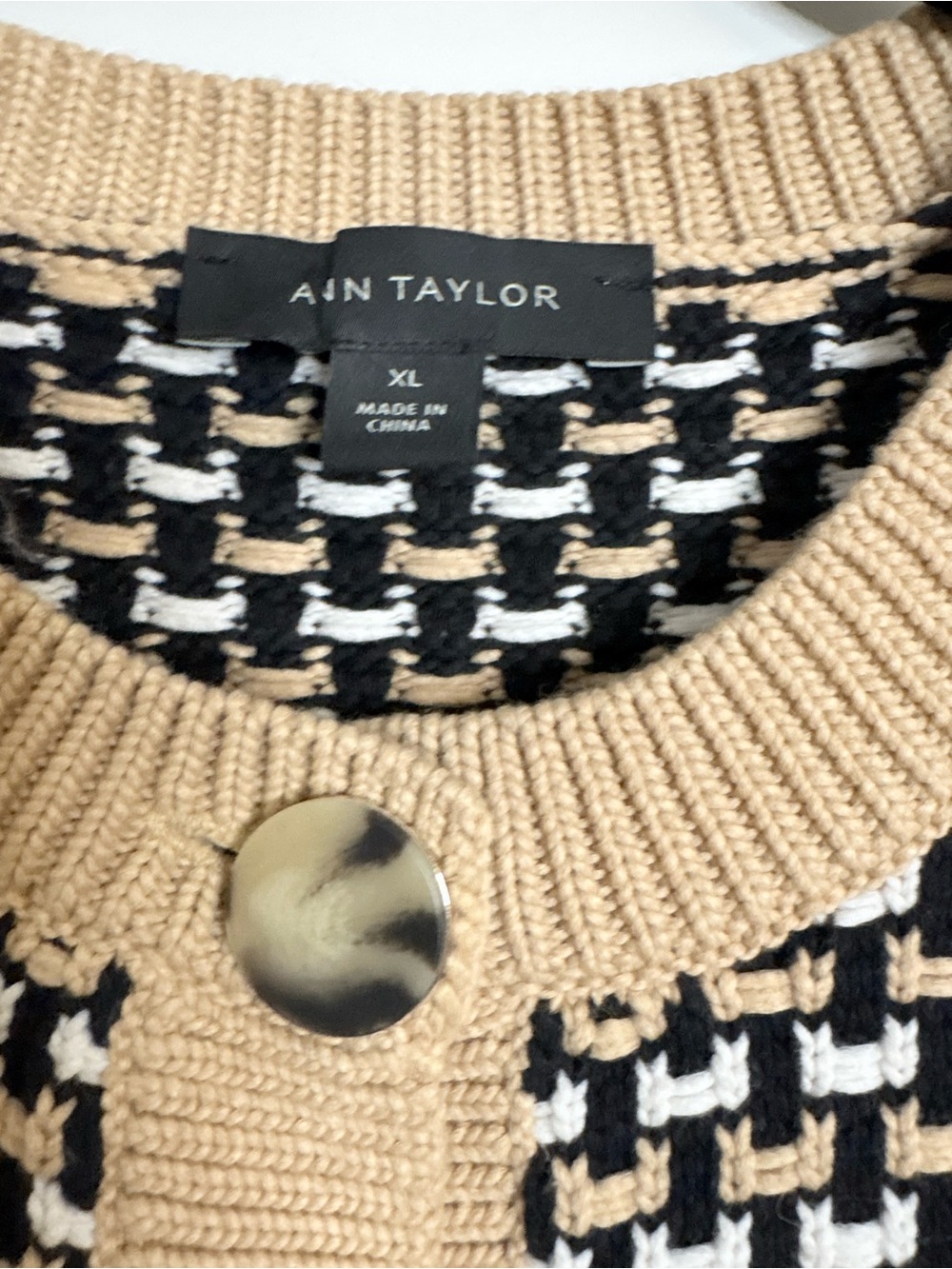 Ann Taylor Black Tan White Textured Knit Button Front Cardigan Sweater Size XL - Picture 5 of 11